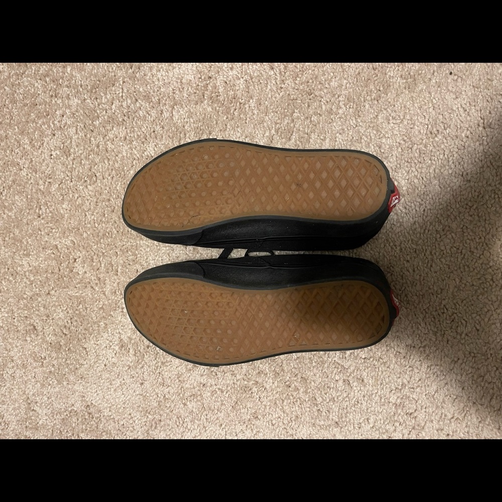 Vans - Picture 3 of 4